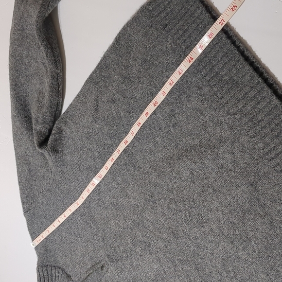 LL Bean Quarter Zip Grey Sweater with Elbow Pads mens size Medium - Picture 6 of 8